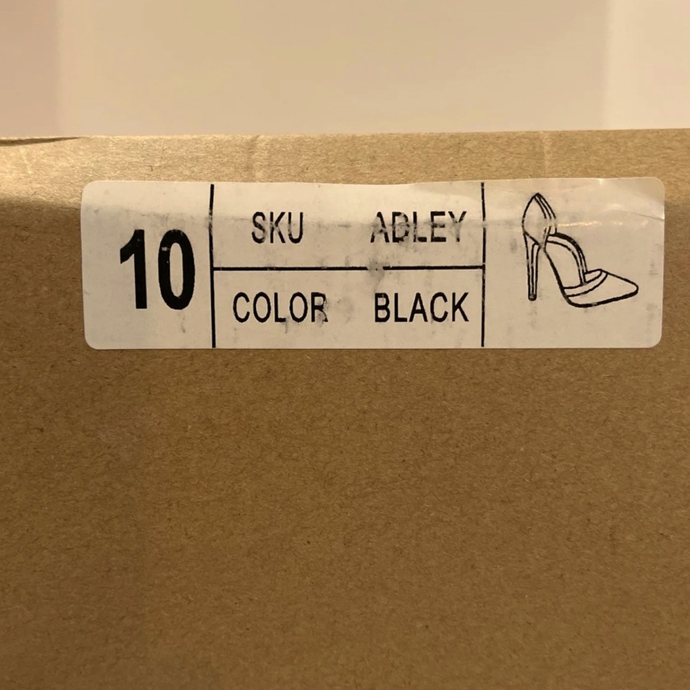 Journee Collection Adley Heels NIB - Picture 7 of 7